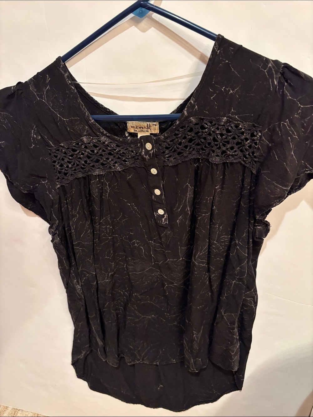 ONE WORLD Black Marbled Crochet Yoke Button-Front Short Sleeve Top pm